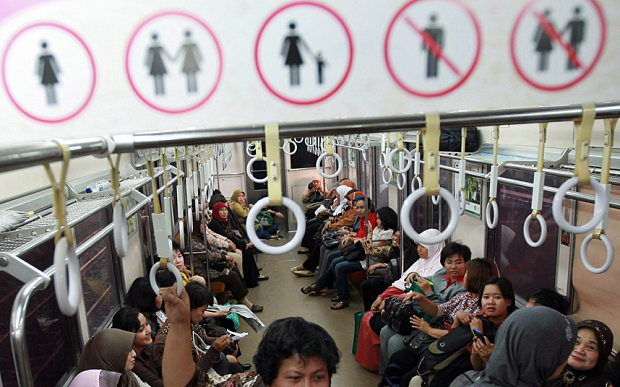 INDONESIA WOMEN TRAIN